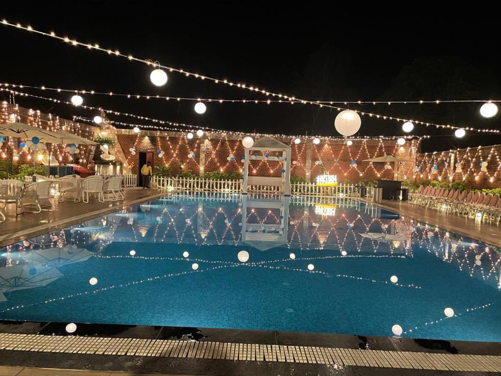 Yashmay Villa Club & Resort Gonda Eksteriør bilde