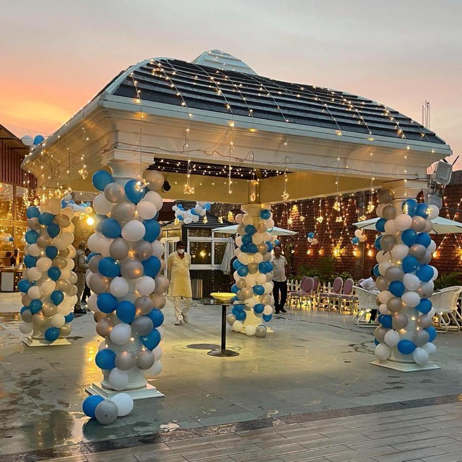 Yashmay Villa Club & Resort Gonda Eksteriør bilde
