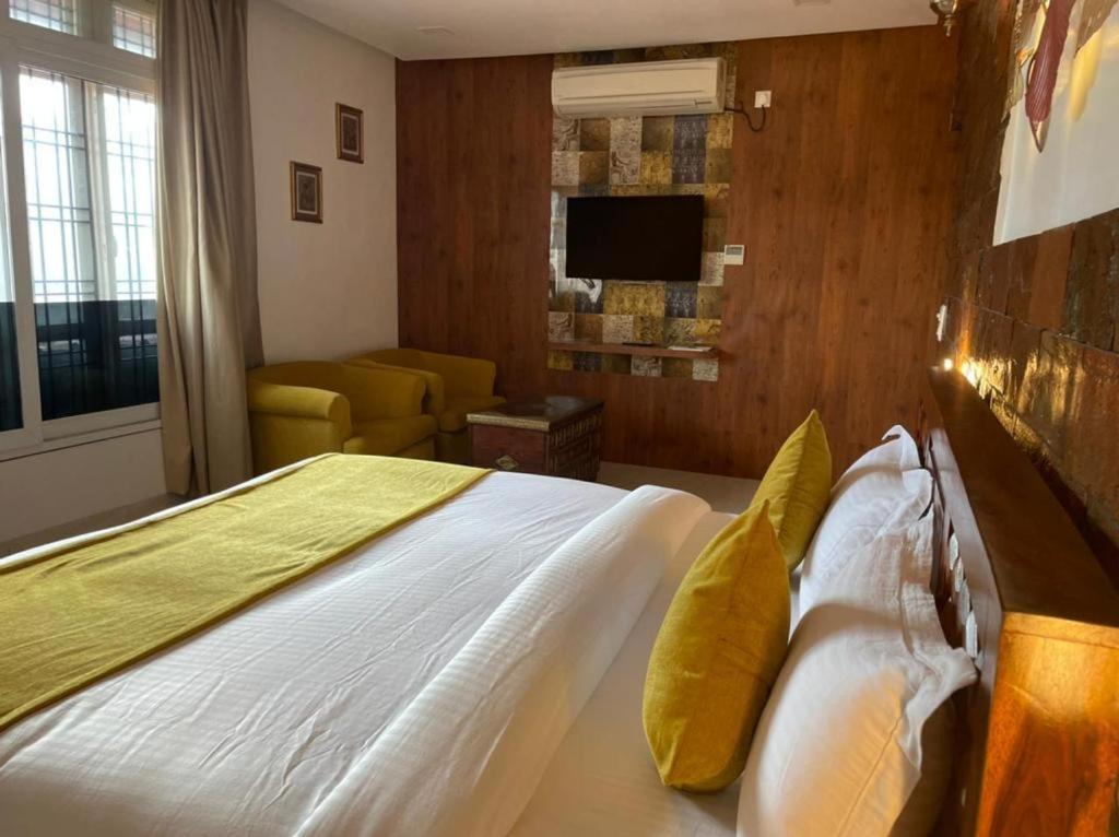 Yashmay Villa Club & Resort Gonda Rom bilde